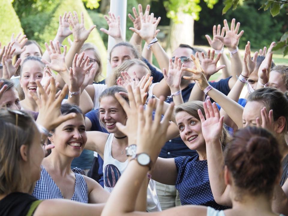 Gruppe Sänger*innen, Jugend